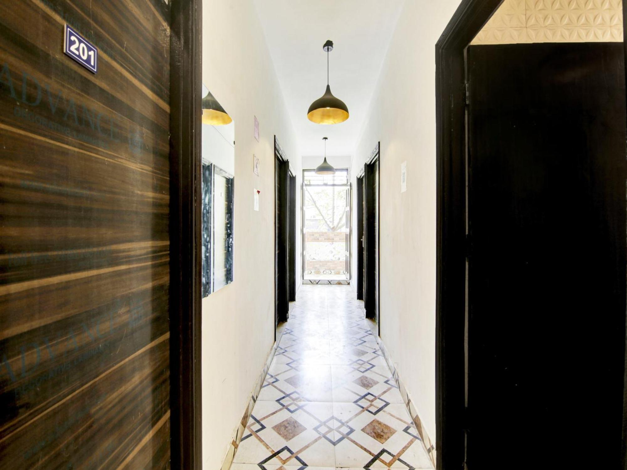 Hotel O Kailash Inn New Delhi Exterior foto